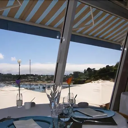 Hotel Des Rochers 3*