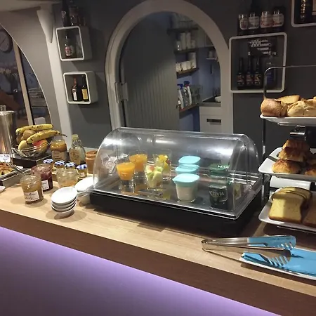 Des Rochers Hotel 3*