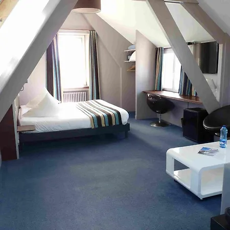 Hotel Des Rochers 3*